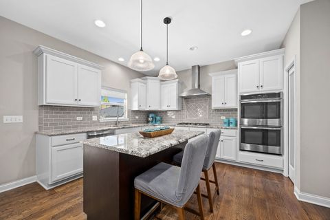 Tiny photo for 4211 Chinaberry Lane, Naperville, IL 60564 (MLS # 12622242)