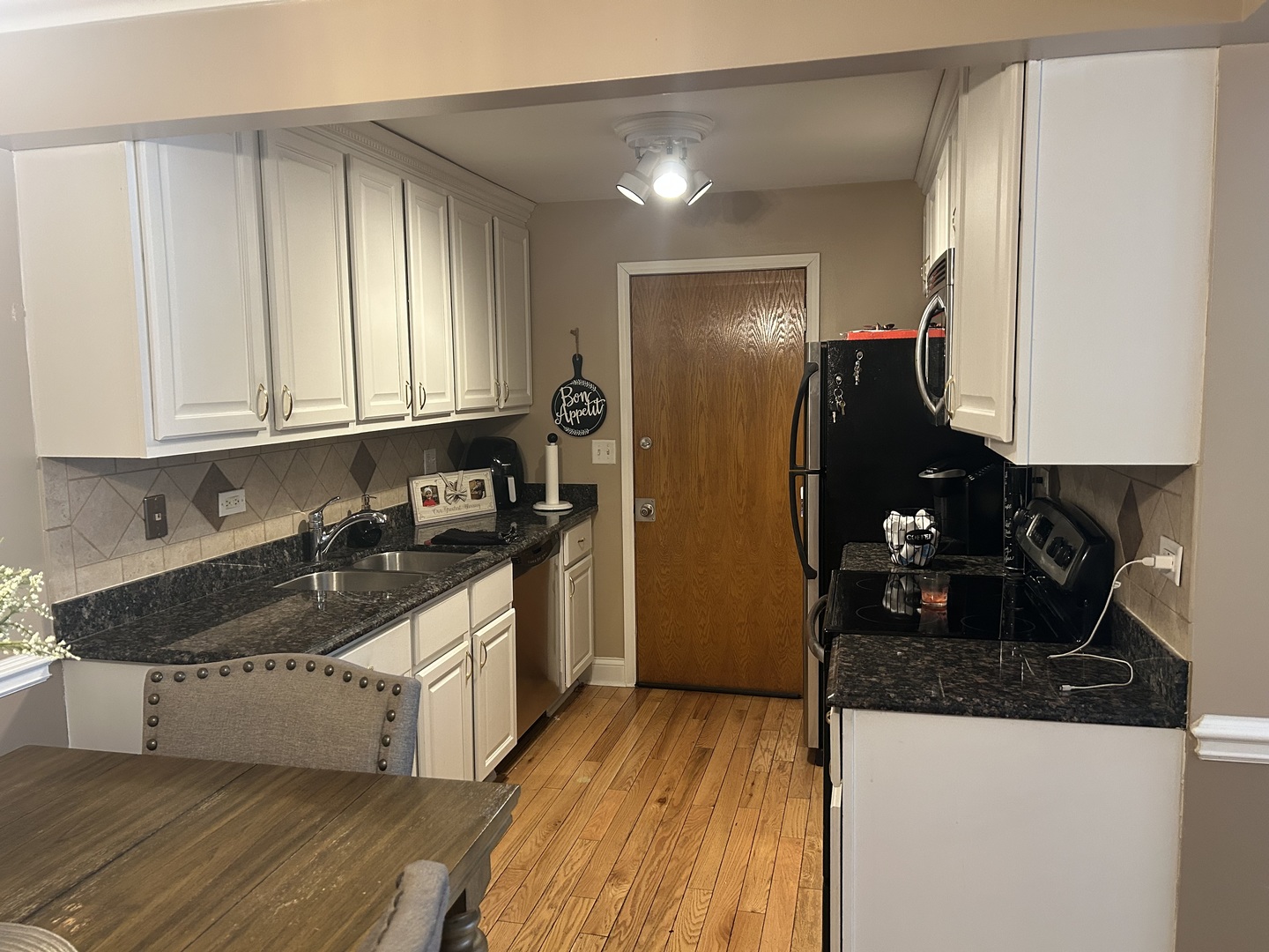 5029 N East River Road 1A