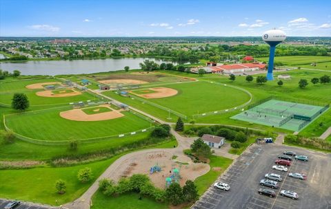 Tiny photo for 3063 Fairhaven Lane, Lake In The Hills, IL 60156 (MLS # 12504395)