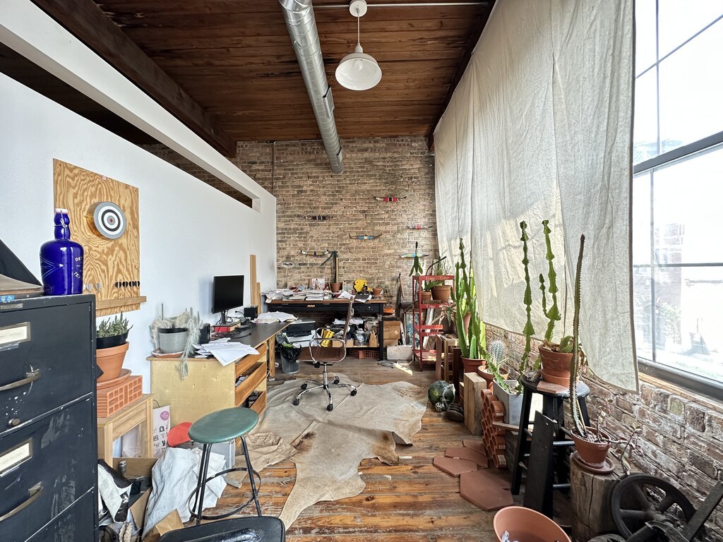 3124 W CARROLL Street 2F