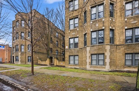 2336 W Addison Street i2 Chicago IL 60618