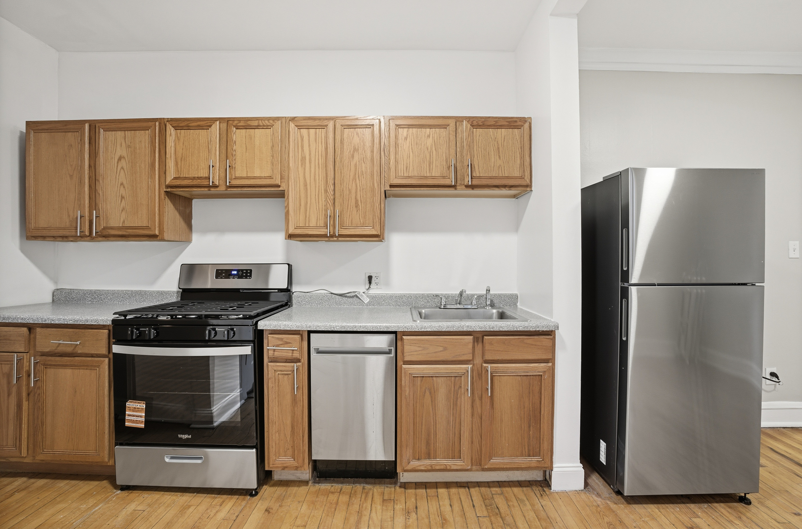 2336 W Addison Street i2