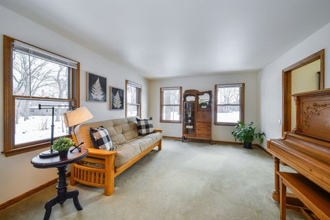 Tiny photo for 38 Walnut Creek Lane, Oswego, IL 60543 (MLS # 12547970)