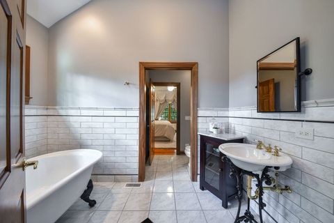 Tiny photo for 1602 Hunters Glen Court, Wheaton, IL 60189 (MLS # 12485729)