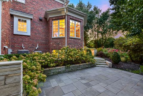 Tiny photo for 1602 Hunters Glen Court, Wheaton, IL 60189 (MLS # 12485729)