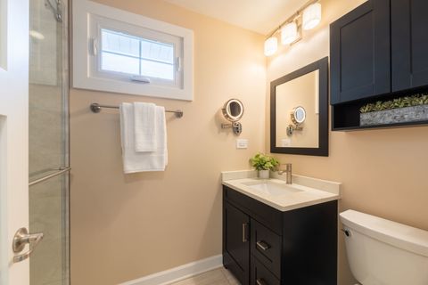 Tiny photo for 806 W Hackberry Drive, Arlington Heights, IL 60004 (MLS # 12514727)