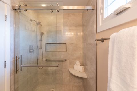 Tiny photo for 806 W Hackberry Drive, Arlington Heights, IL 60004 (MLS # 12514727)