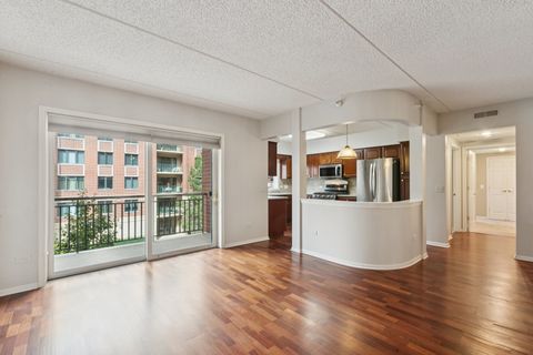 Tiny photo for 20 S Main Street #312, Mount Prospect, IL 60056 (MLS # 12487809)