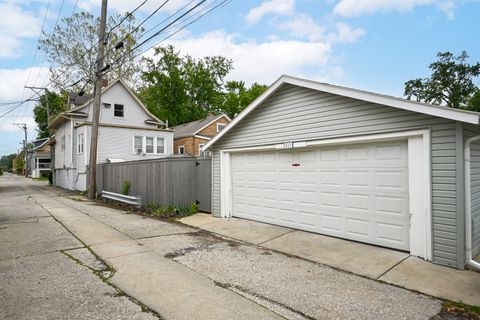 Tiny photo for 813 Circle Avenue, Forest Park, IL 60130 (MLS # 12650668)