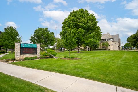 Tiny photo for 813 Circle Avenue, Forest Park, IL 60130 (MLS # 12650668)