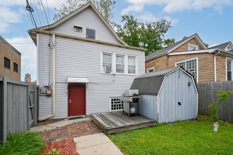 Tiny photo for 813 Circle Avenue, Forest Park, IL 60130 (MLS # 12650668)