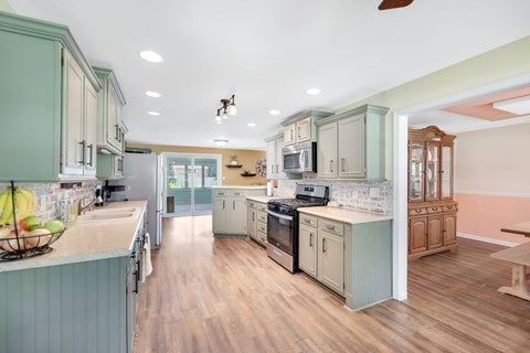 Tiny photo for 5074 Oakridge Drive, St. Anne, IL 60964 (MLS # 12667843)