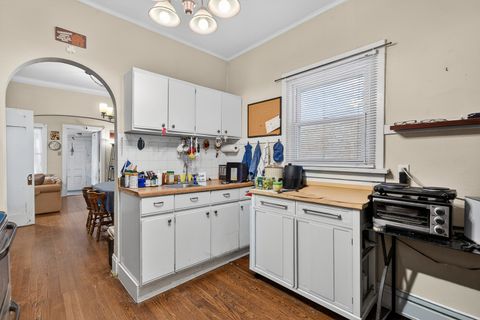 Tiny photo for 1125 Gunderson Avenue, Oak Park, IL 60304 (MLS # 12527774)