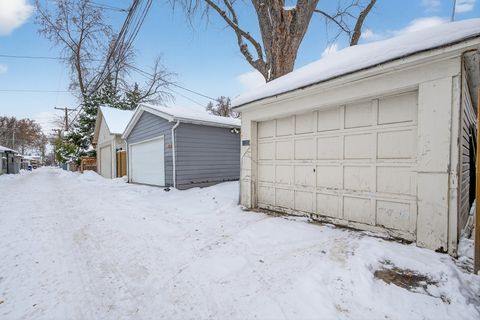 Tiny photo for 1125 Gunderson Avenue, Oak Park, IL 60304 (MLS # 12527774)
