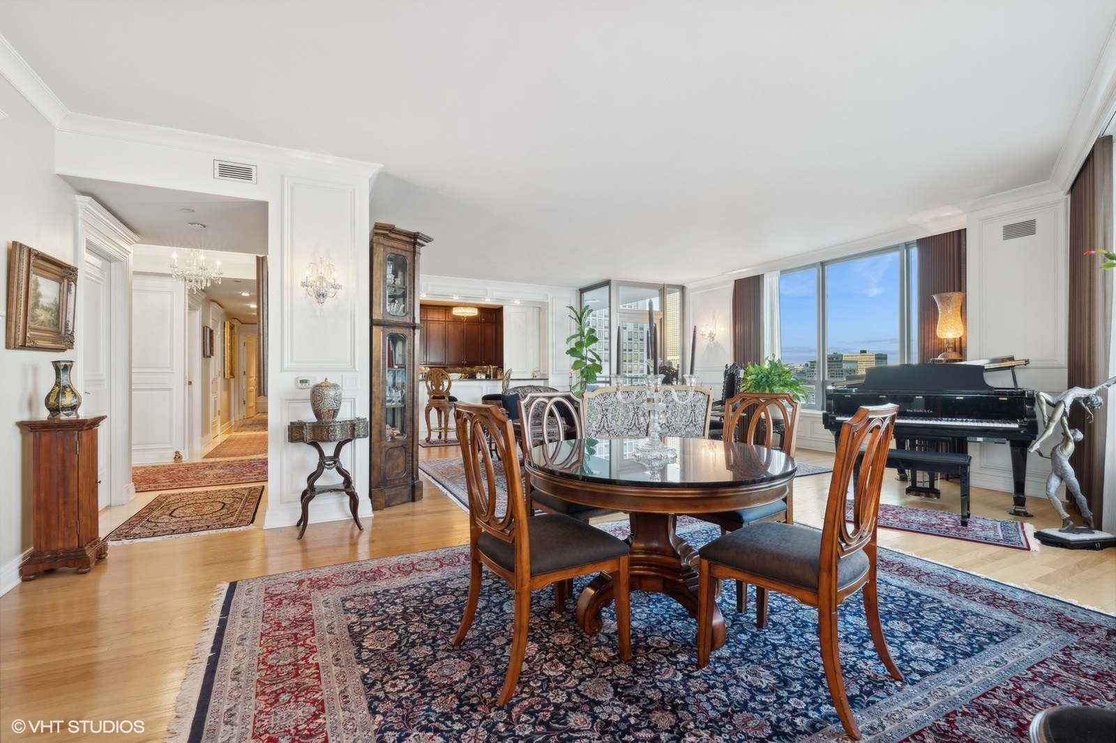 600 N Lake Shore Drive 3205
