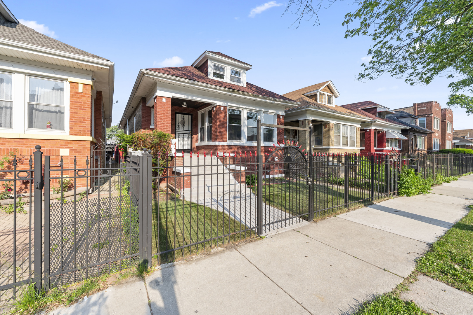 6411 S Washtenaw Avenue