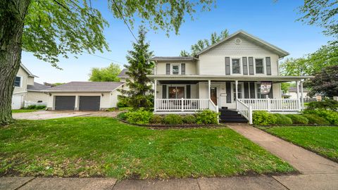 Photo of 321 E Chamberlin Street, Dixon, IL 61021 (MLS # 12562210)