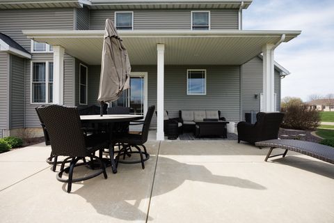 Tiny photo for 114 Mallard Way, Hudson, IL 61748 (MLS # 12604446)