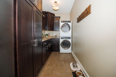 Tiny photo for 114 Mallard Way, Hudson, IL 61748 (MLS # 12604446)