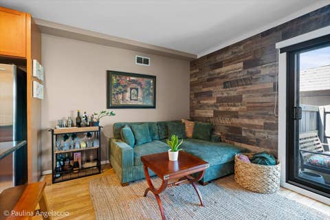 Tiny photo for 586 W Russell Street, Barrington, IL 60010 (MLS # 12646997)