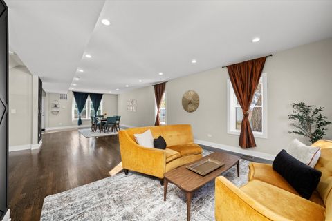 Tiny photo for 8041 S Blackstone Avenue, Chicago, IL 60619 (MLS # 12510174)