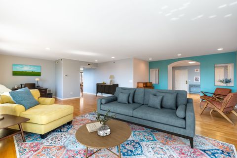 Tiny photo for 351 Town Place Circle #508, Buffalo Grove, IL 60089 (MLS # 12582061)