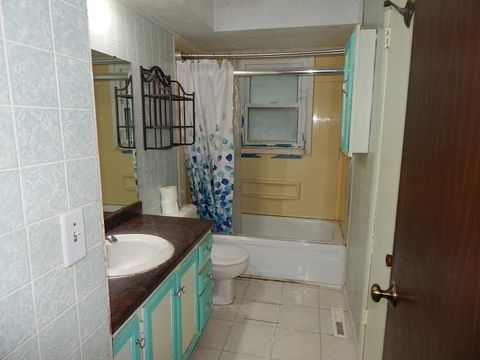 Tiny photo for 4021 Cresthill Drive, Davenport, IA 52806 (MLS # 12631267)