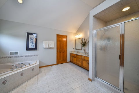 Tiny photo for 3940 Highknob Circle, Naperville, IL 60564 (MLS # 12698073)