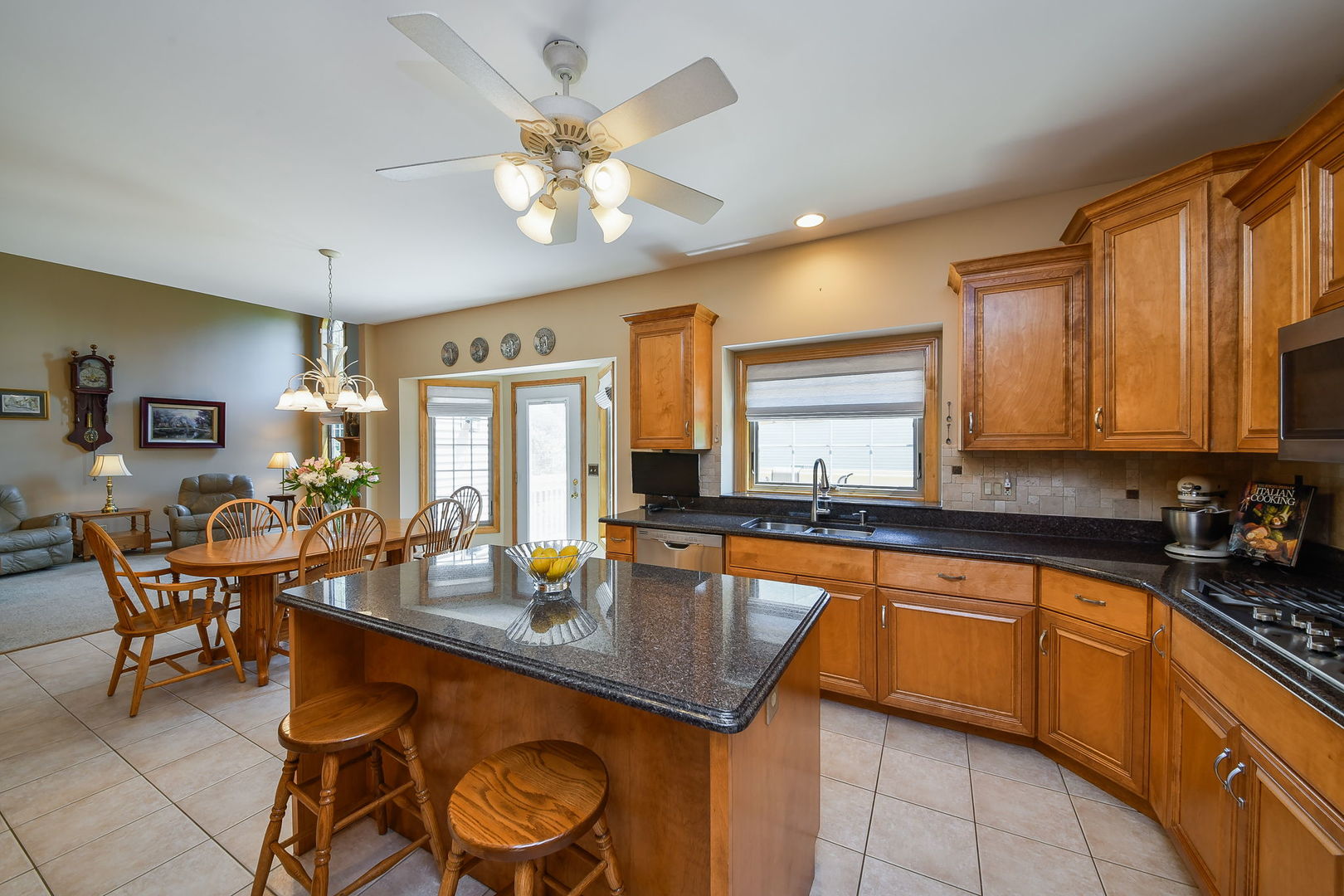 3940 Highknob Circle