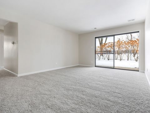 Tiny photo for 847 E Coach Road #1, Palatine, IL 60074 (MLS # 12529076)