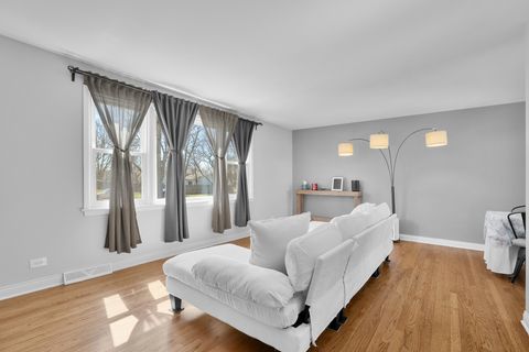 Tiny photo for 802 Timber Lane, Darien, IL 60561 (MLS # 12604285)