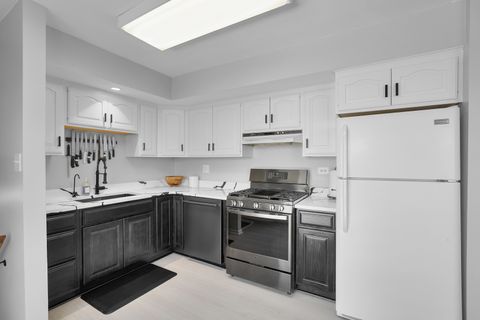 Tiny photo for 802 Timber Lane, Darien, IL 60561 (MLS # 12604285)