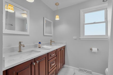 Tiny photo for 802 Timber Lane, Darien, IL 60561 (MLS # 12604285)