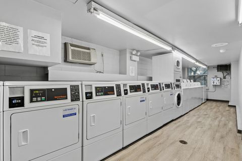 Tiny photo for 3033 N Sheridan Road #1502, Chicago, IL 60657 (MLS # 12576243)