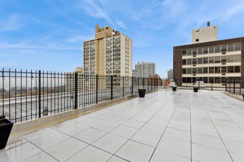 Tiny photo for 3033 N Sheridan Road #1502, Chicago, IL 60657 (MLS # 12576243)