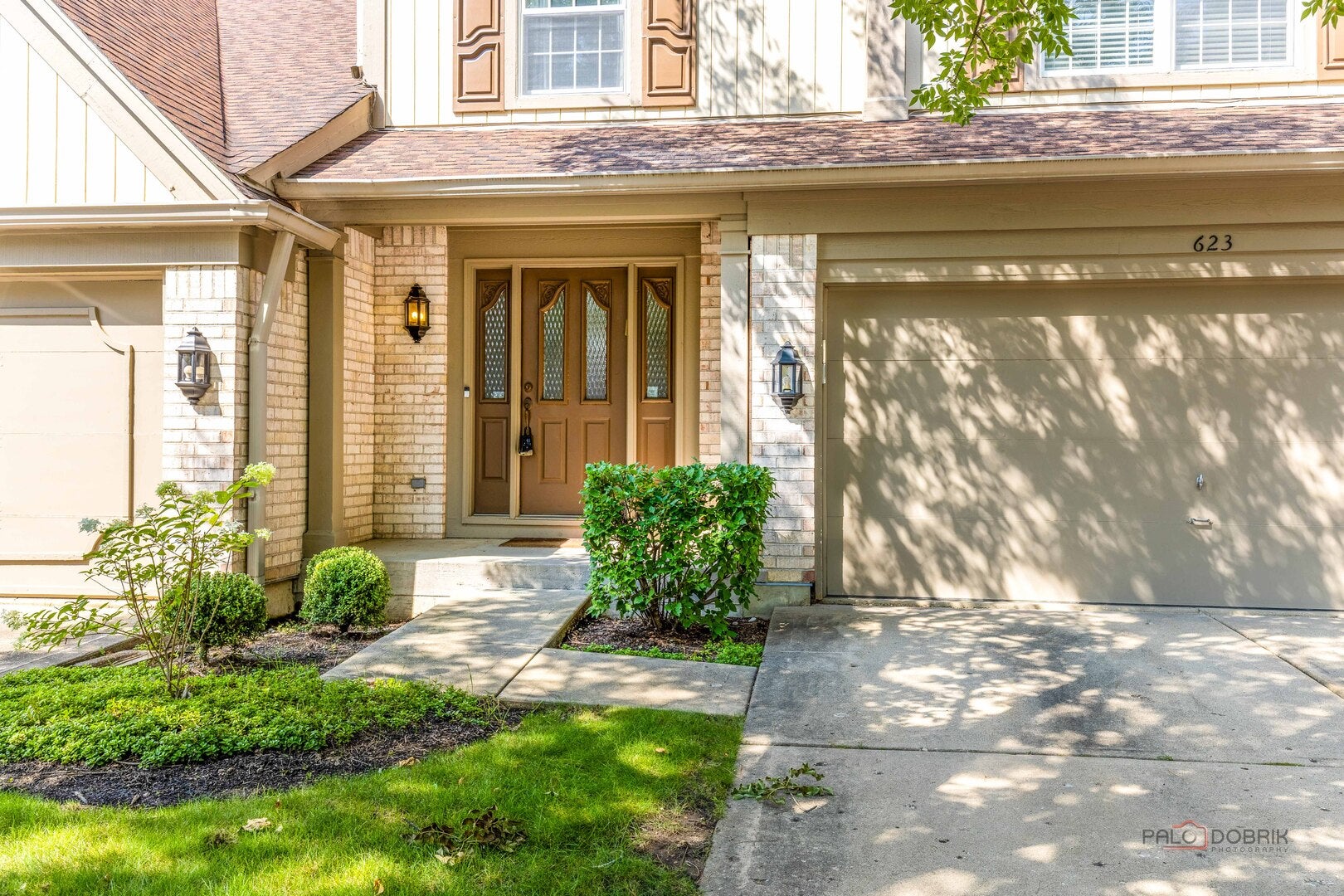 623 CHERBOURG Court N