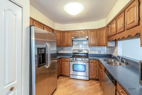 Tiny photo for 623 CHERBOURG Court N, Buffalo Grove, IL 60089 (MLS # 12738151)