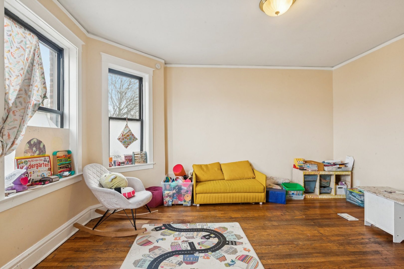 8548 S Manistee Avenue