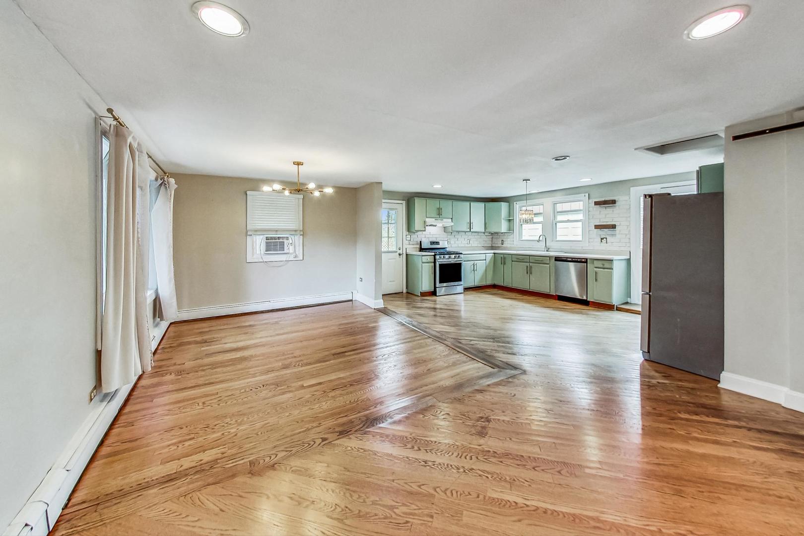 129 E 55th Street