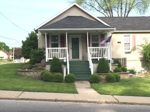 Tiny photo for 1017 PULASKI Street, Peru, IL 61354 (MLS # 12600471)