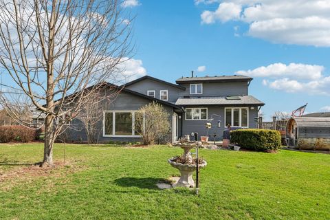 Tiny photo for 8853 W 97th Place, Palos Hills, IL 60465 (MLS # 12527106)