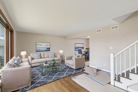 Tiny photo for 8853 W 97th Place, Palos Hills, IL 60465 (MLS # 12527106)