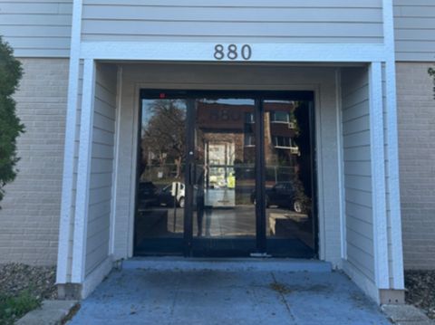 Photo of 880 E Old Willow Road #171, Prospect Heights, IL 60070 (MLS # 12476397)