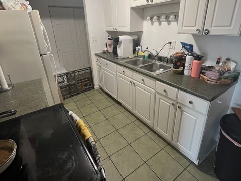Tiny photo for 880 E Old Willow Road #171, Prospect Heights, IL 60070 (MLS # 12476397)
