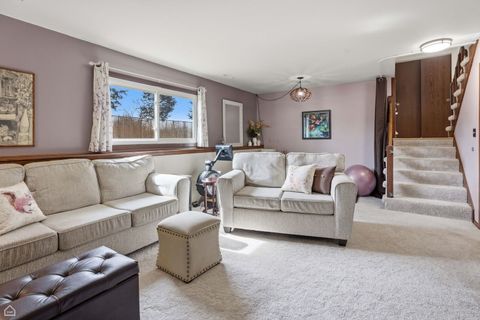 Tiny photo for 3707 W Bradley Court, McHenry, IL 60050 (MLS # 12588939)