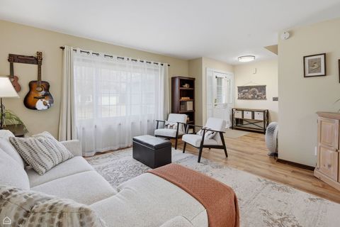 Tiny photo for 3707 W Bradley Court, McHenry, IL 60050 (MLS # 12588939)