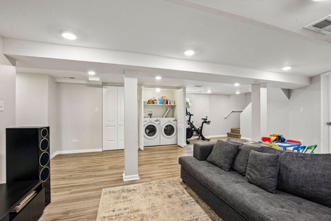 Tiny photo for 4610 Dubois Boulevard, Brookfield, IL 60513 (MLS # 12778222)