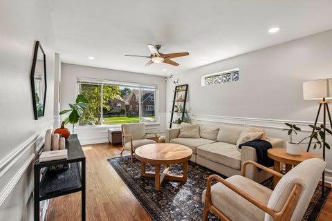 Tiny photo for 4610 Dubois Boulevard, Brookfield, IL 60513 (MLS # 12778222)