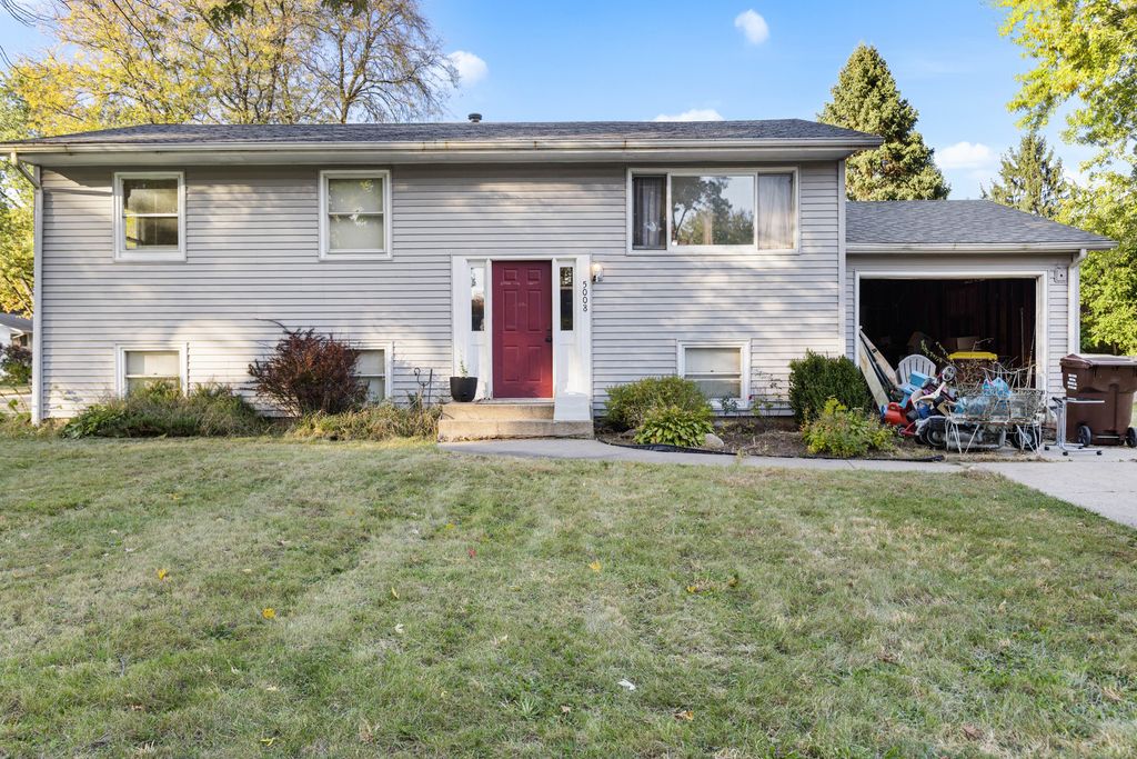 Photo for 5008 Valentine Place, Rockford, IL 61108 (MLS # 12507960)