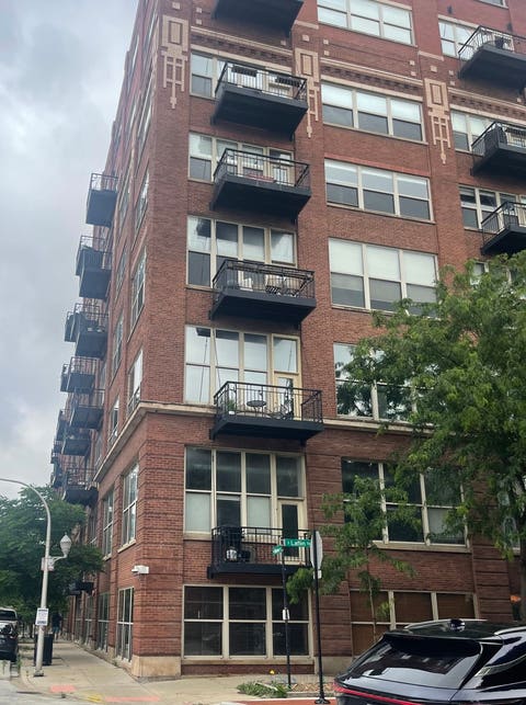 Photo of 1500 W Monroe Street #222, Chicago, IL 60607 (MLS # 12731400)